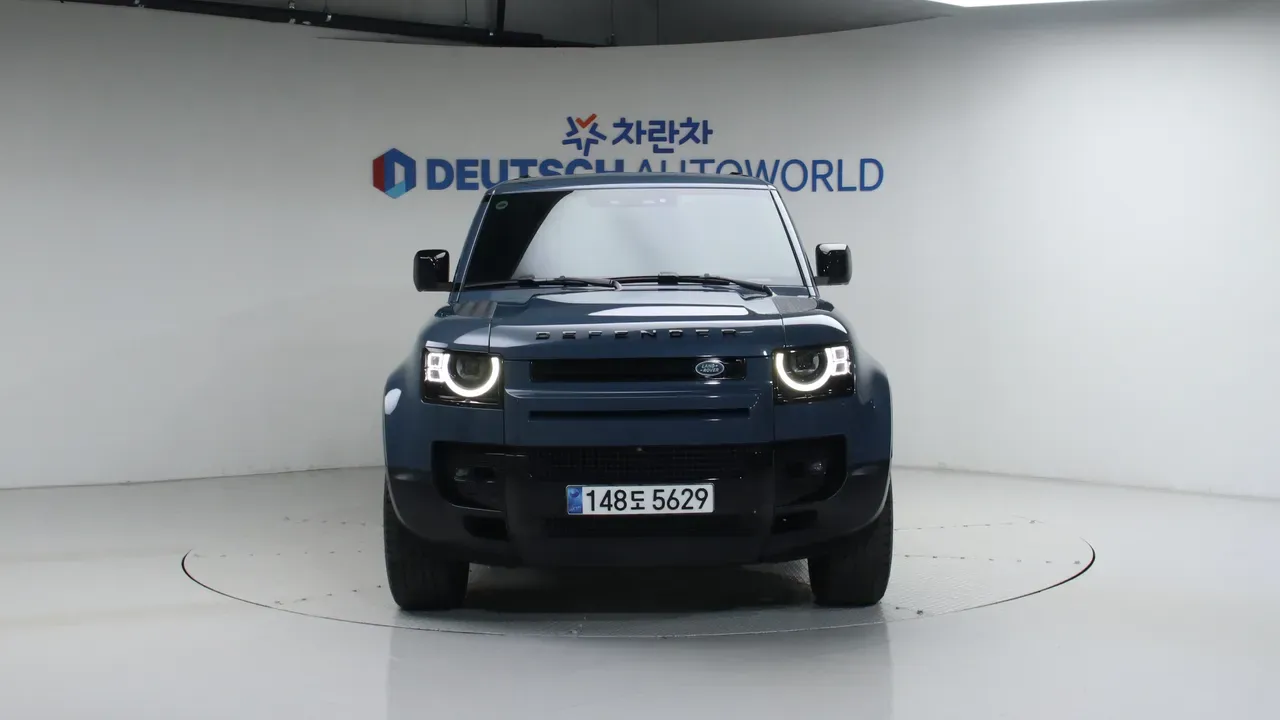 Land Rover Defender (L663) 110 D250 SE